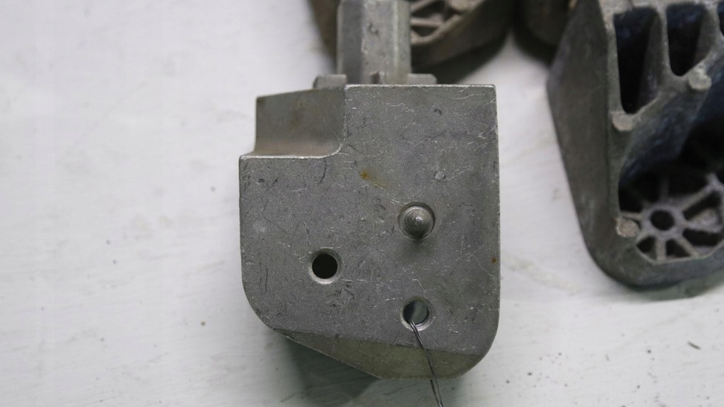 фото №7, Кронштейн радиатора maseati ghibli