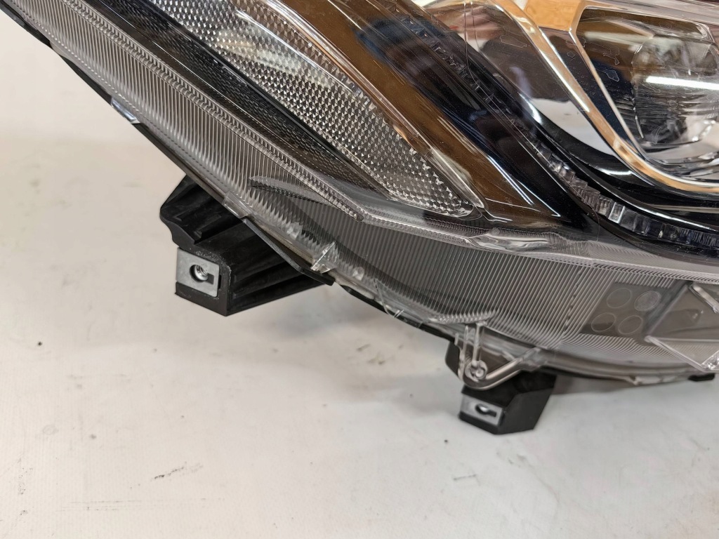 фото №5, Mitsubishi eclipse cross-lampa full led права polecam