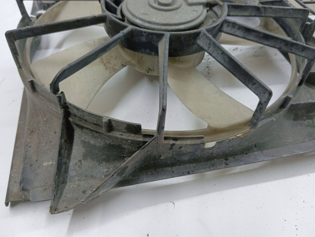 Lexus gs 300 350 430 450h 2007 вентилятор радіатора 4227501970 Ціна