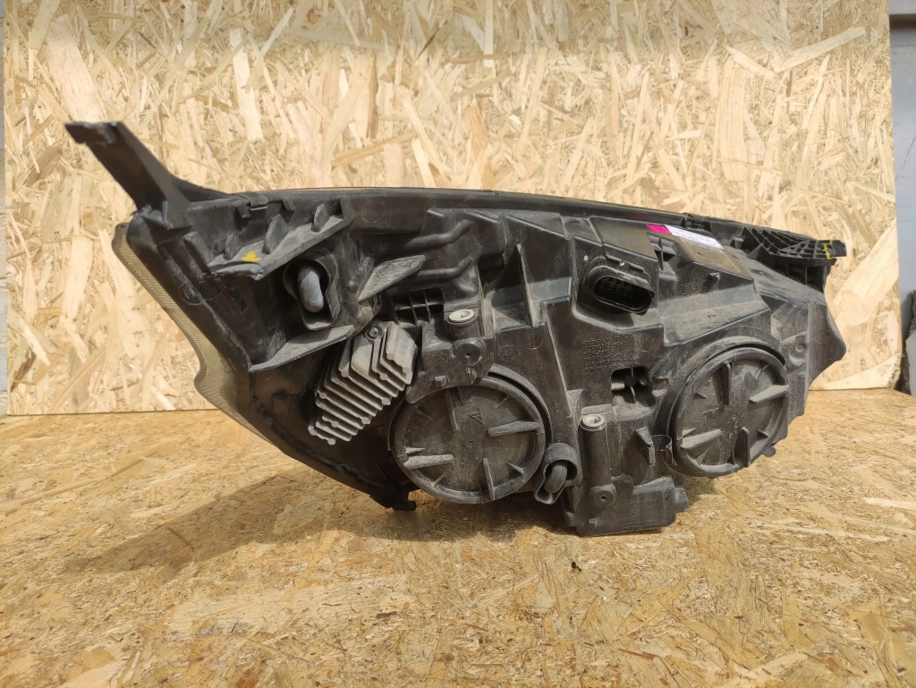 фото №8, Ford transit vii 2020 лампы передние