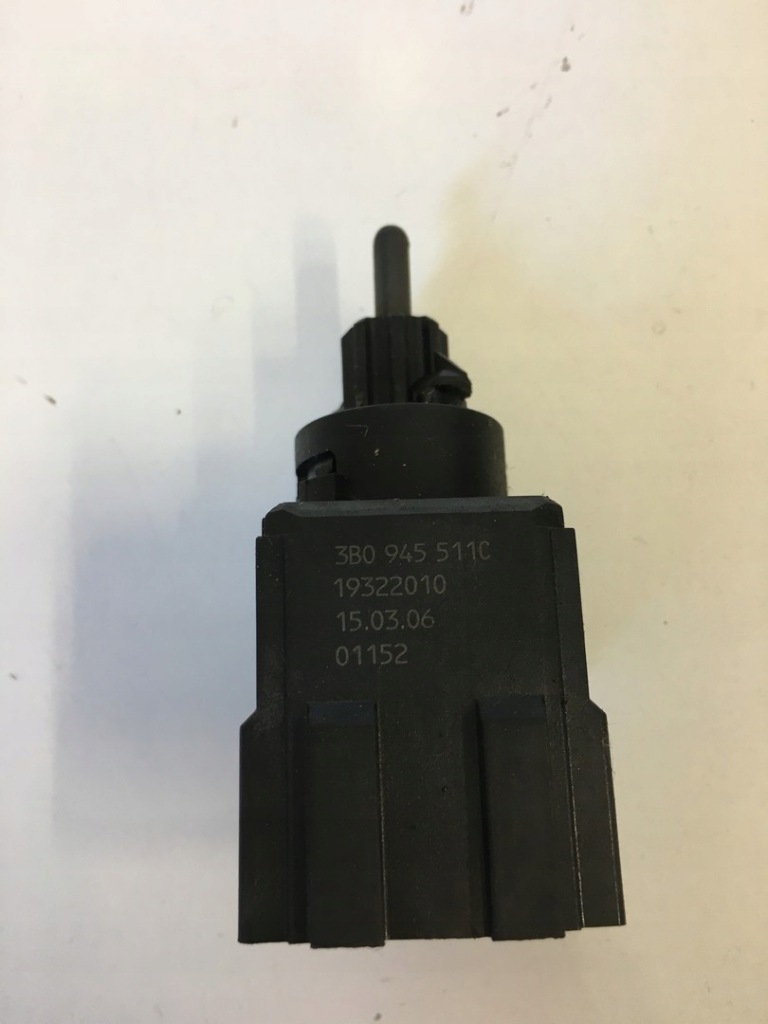 Датчик світла стоп стоп-сигнал vw golf v 3b0945511c Ціна