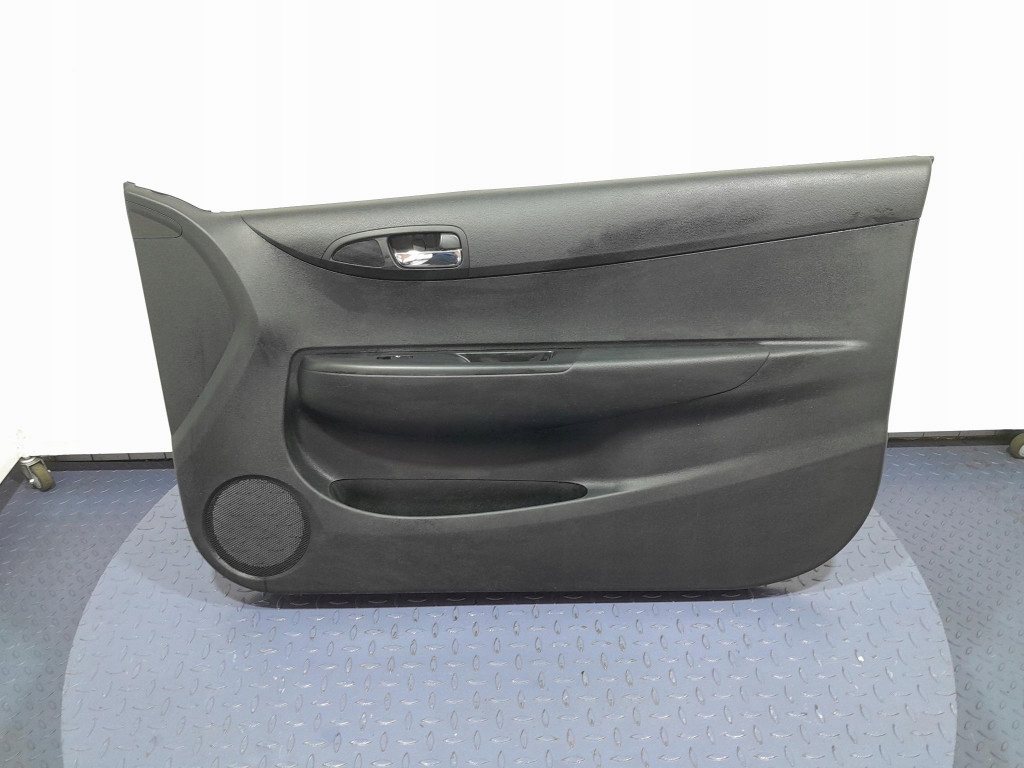 фото №1, Hyundai i20 i 3d обивка обшивка дверь перед правый eu