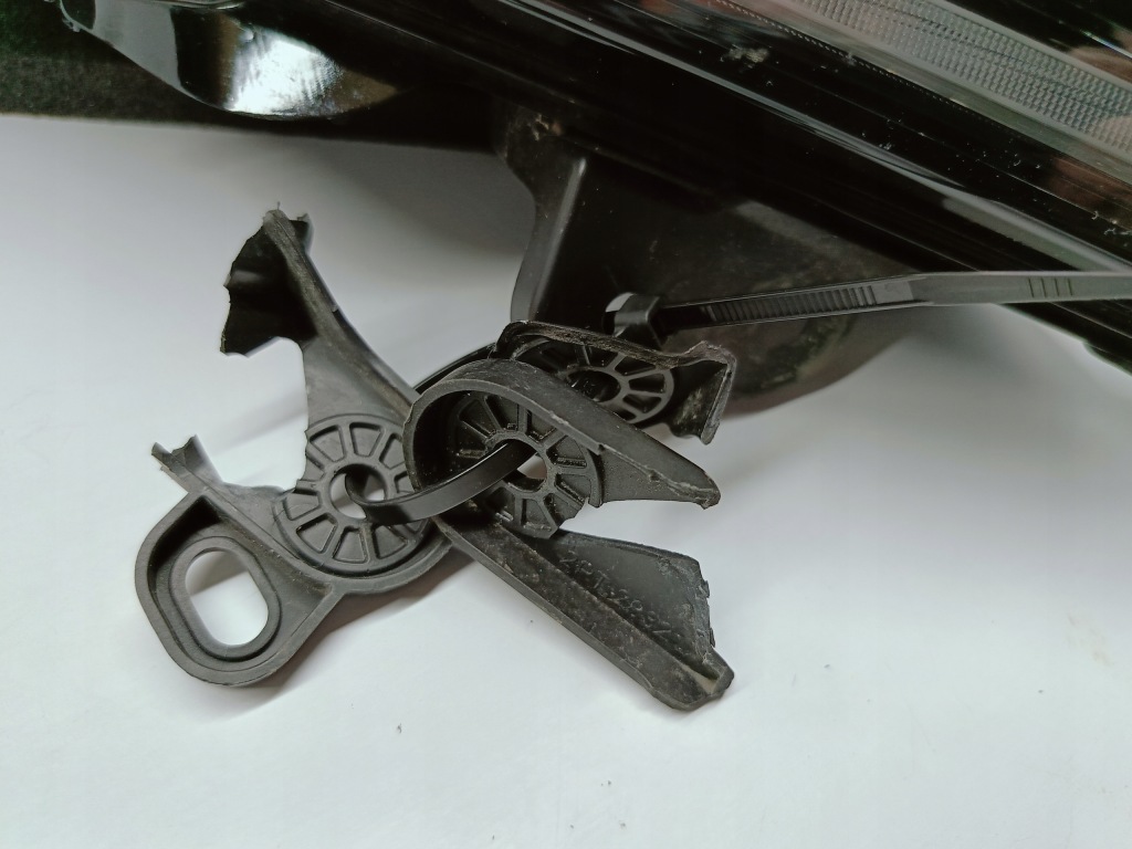 Купити Renault megane v 5 e-tech 21-протитуманна фара ліхтар drl правий фара led 266009007r