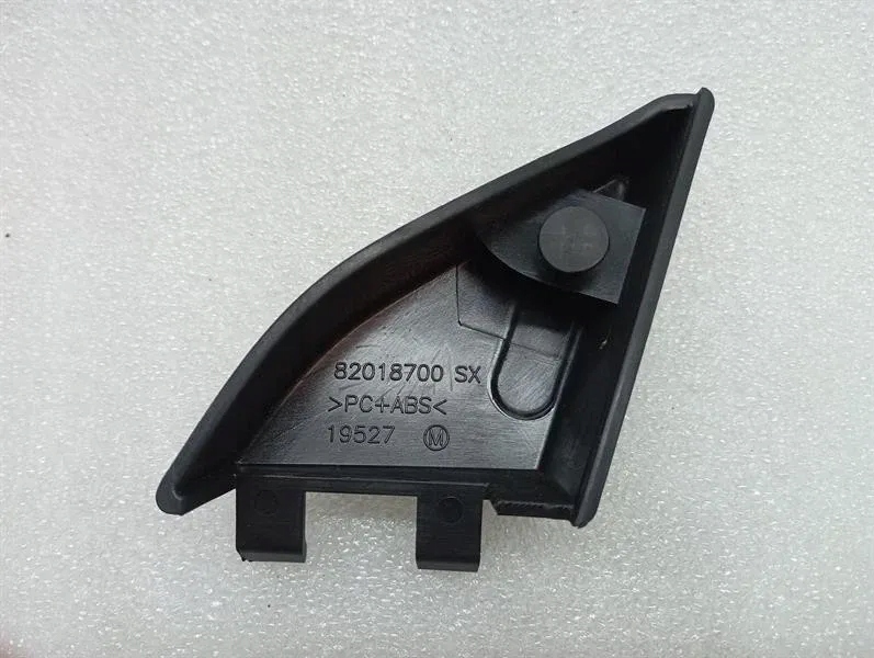 Ferrari f151m 82018700 door inner cover triangle с Разборки