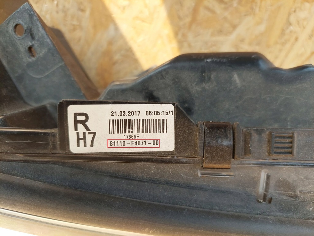 фото №14, Toyota c-hr 2018 лампы передние