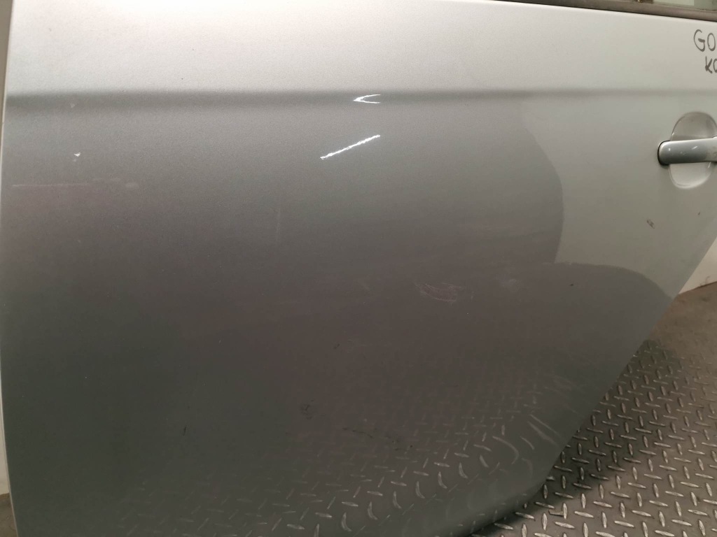 фото №14, Двері лівий задня vw golf vi kombi код лакофарбового покриття la7w