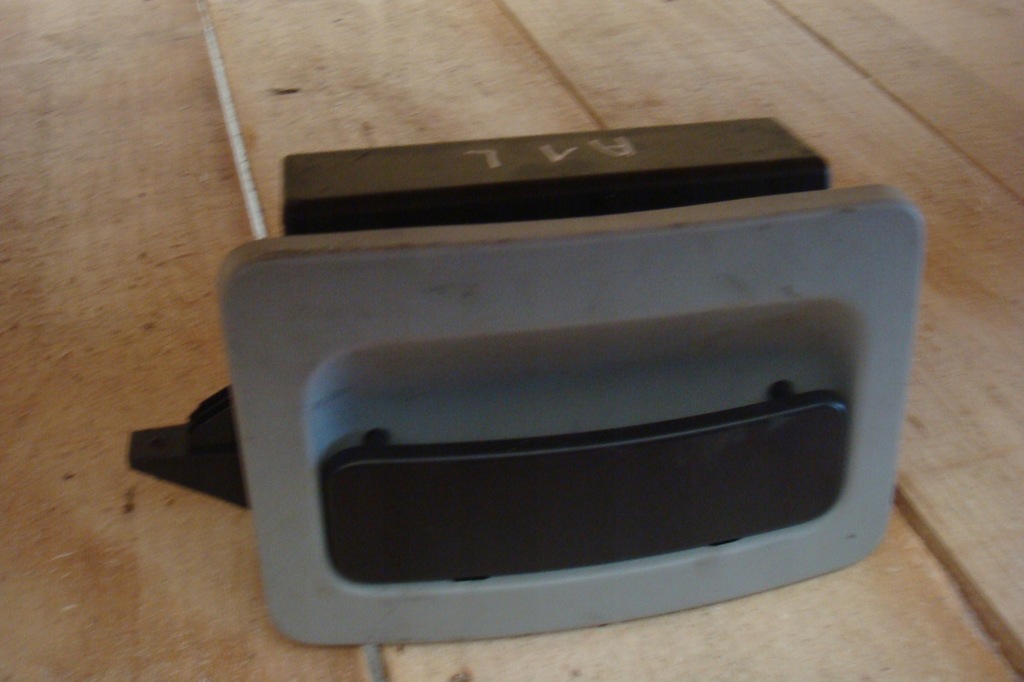 фото №1, Audi a1 8x бардачок сиденье левый перед