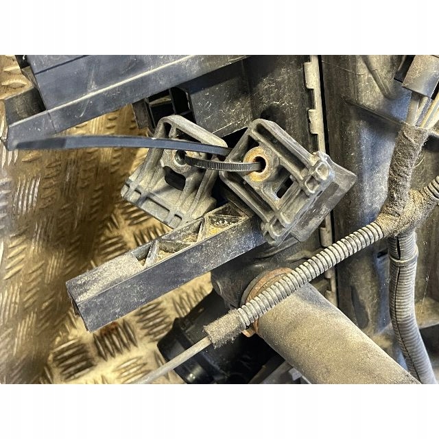 2011 opel astra j вентилятор радіатора 0130308404 Ціна