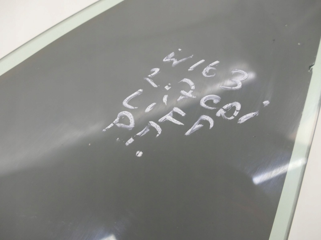 Купити Mercedes ml w163 скло двері малий правий задній