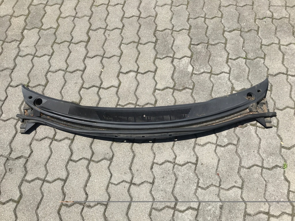 фото №1, Жабо пластиковый mazda mpv ii lc6250790