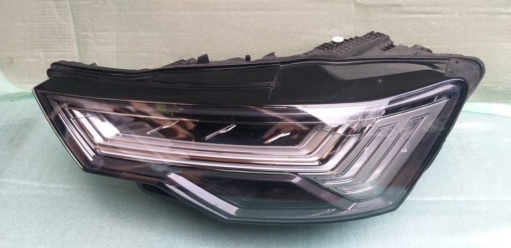 фото №1, Audi a6 c8 левая лампа matrix 4k0941035