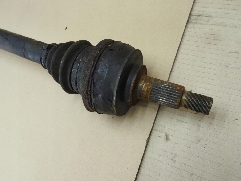 Привідний вал задня права porsche boxster s 987 98733202424 Київ