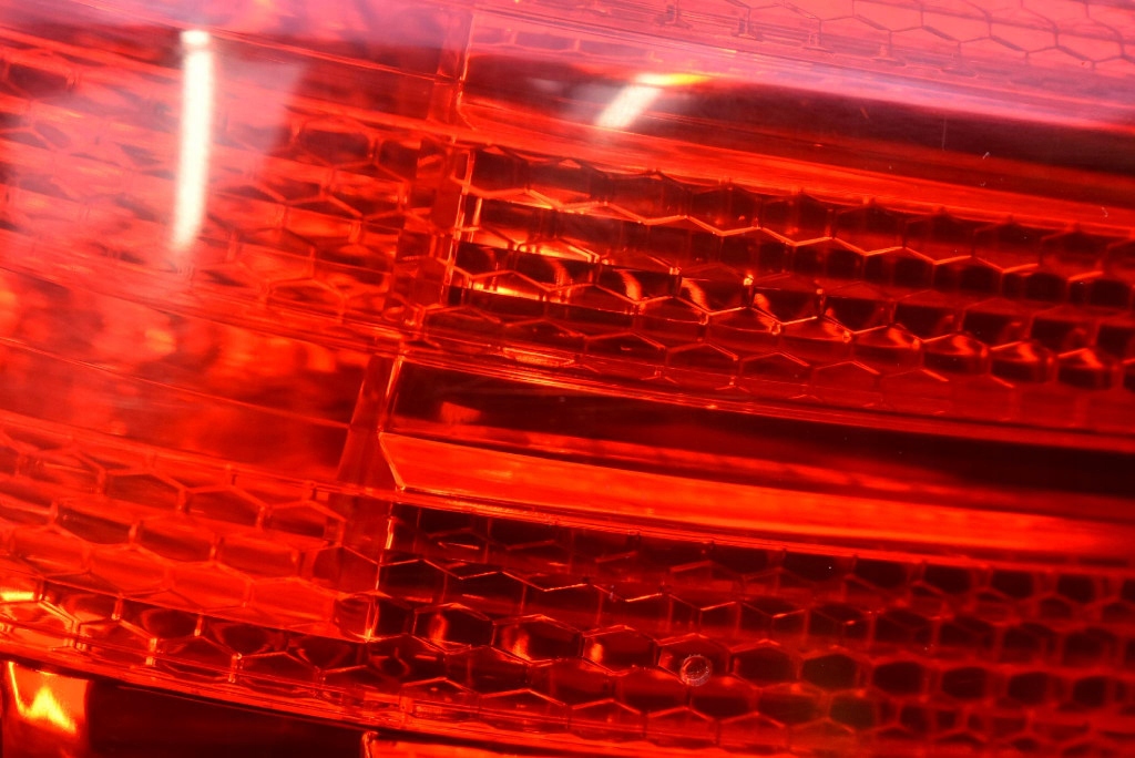 фото №10, Лампа правая задняя задняя 220-20067 subaru legacy 5 v kombi 09-13