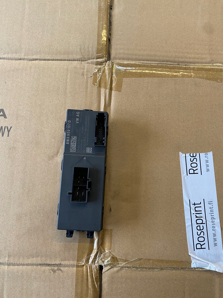 фото №1, Porsche panamera 971 модуль кришки 8w8959107d