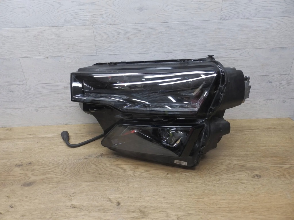 фото №6, Skoda karoq 2023 перед сторона левая лампы передние