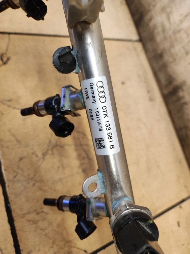 фото №8, Инжектор молдинг впрыскная топлива audi a3 rs3 8v 2.5 tfsi