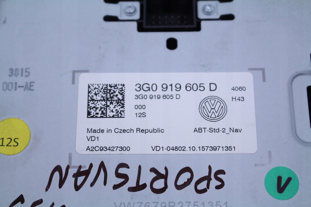 фото №6, Дисплей монітор vw golf sportsvan 15r.