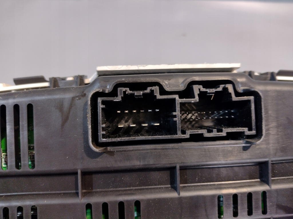 фото №13, Счетчик приборы dodge journey 2,0crd p56044842ag uk