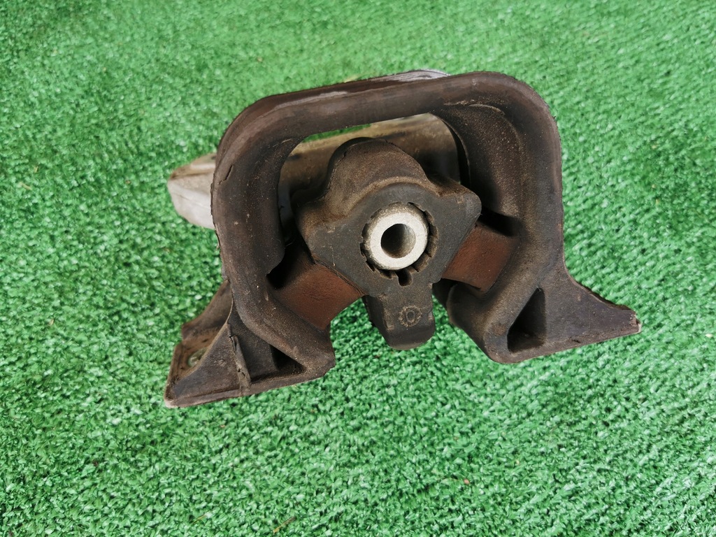 фото №4, Opel corsa c кронштейн подушка коробки двигателя правая