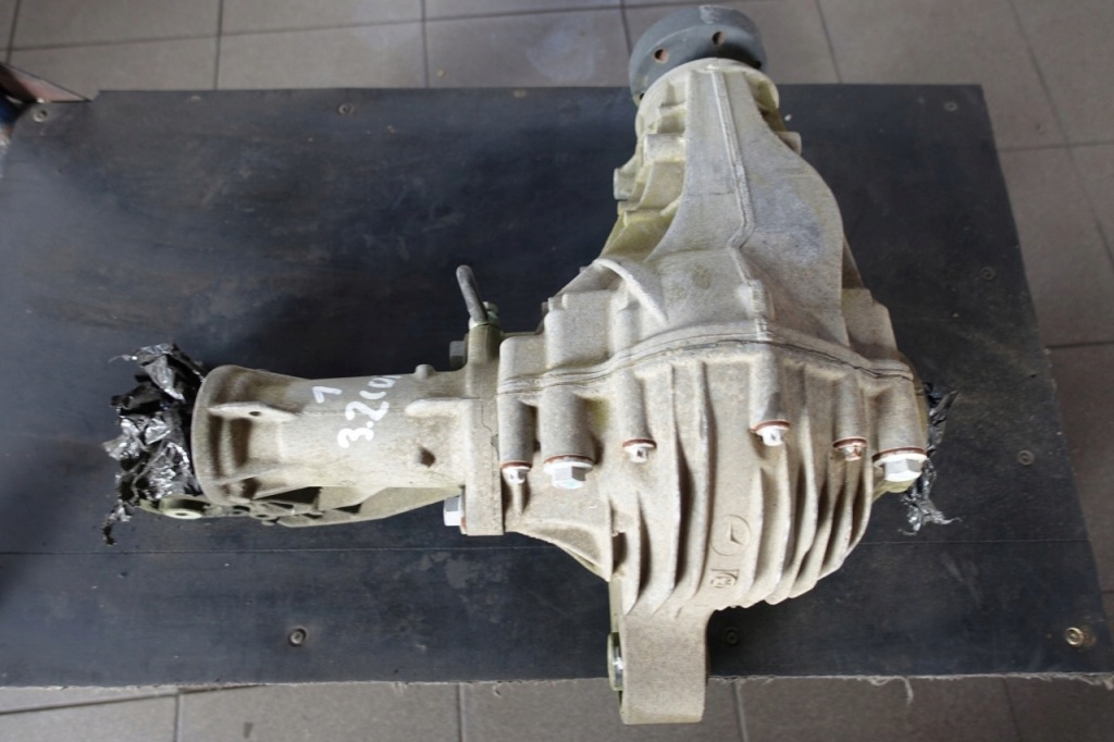фото №1, Mercedes w164 ml x164 gl w251 3.2cdi міст перед передній 4460-310-030