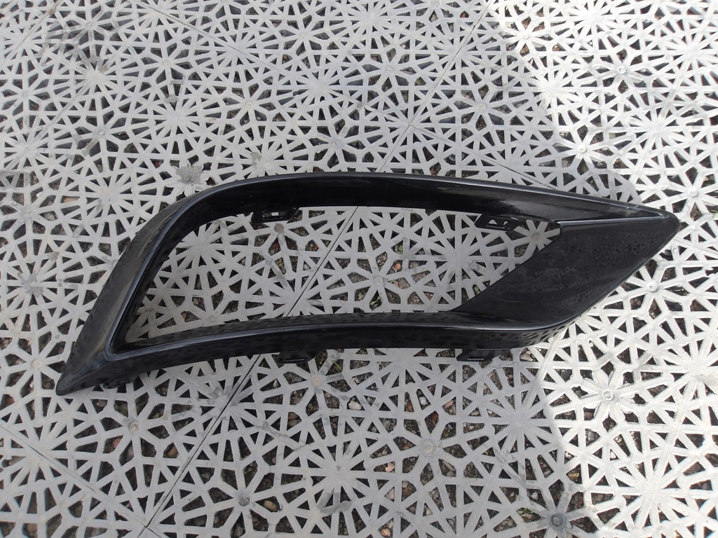 фото №1, Решітка рамка протитуманної фари audi q8 s-line