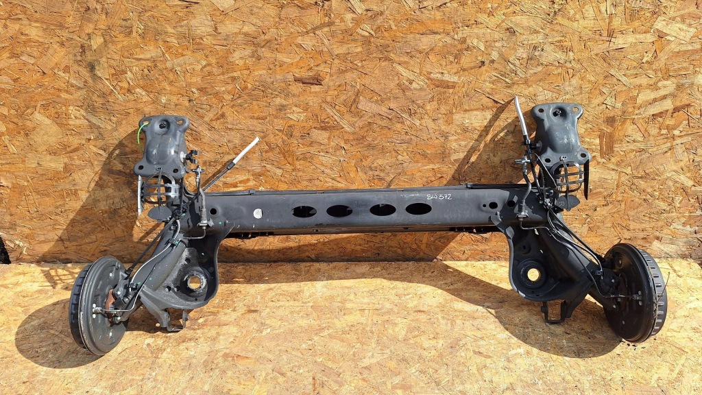 фото №1, Oś балка подвеска задняя 2q0501053ch audi a1 82a seat ibiza v