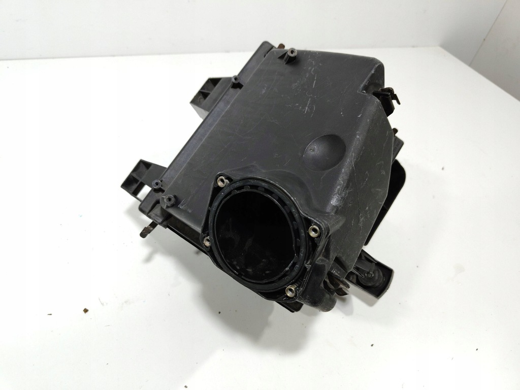 фото №9, Volkswagen passat b5 корпус фільтра повітря 058133837e