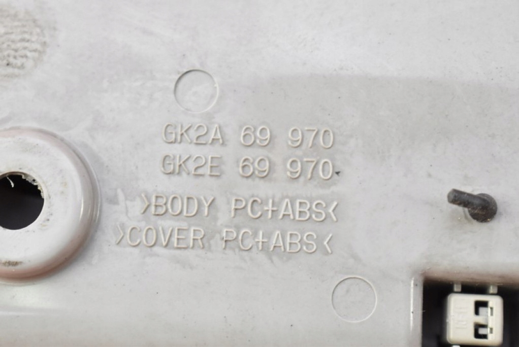 фото №6, Лампа освещение салона перед gk2a69970 mazda 5 1 i cr 05-10