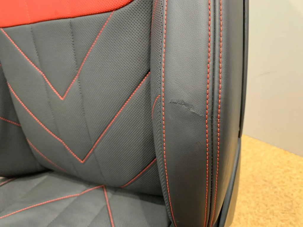 фото №7, Bmw xm g09 сиденья заднее сиденье обшивки 1/500 label red jak nowe