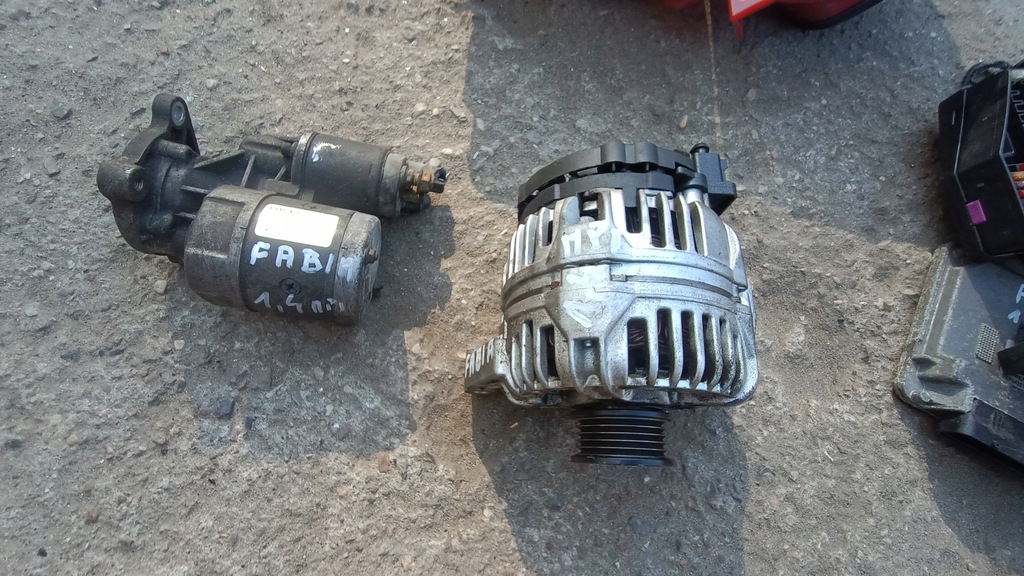 фото №11, Skoda fabia i лампи задні