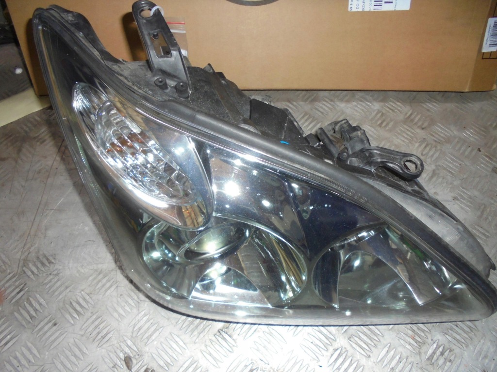 фото №2, Лампа права перед ксенон lexus rx ii 400h 2007