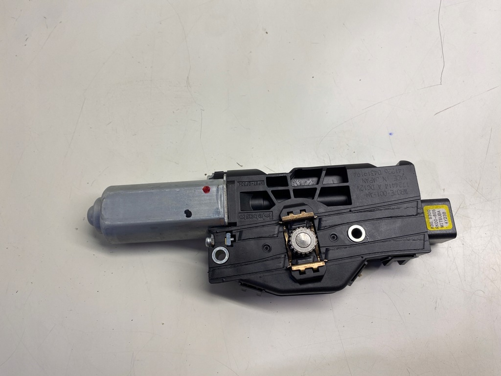 фото №5, Mazda 6 iii gj kombi моторчик люк