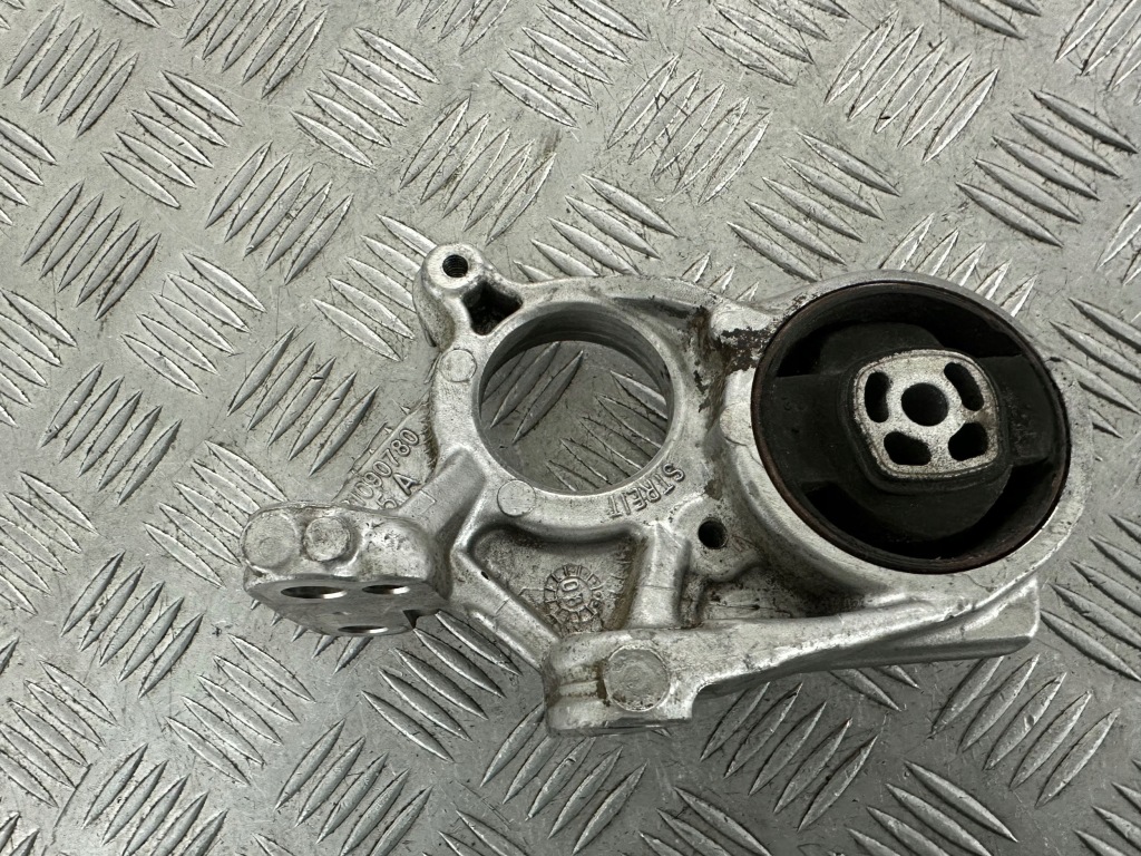 Peugeot citroen опора полуось 81090780 Доставка