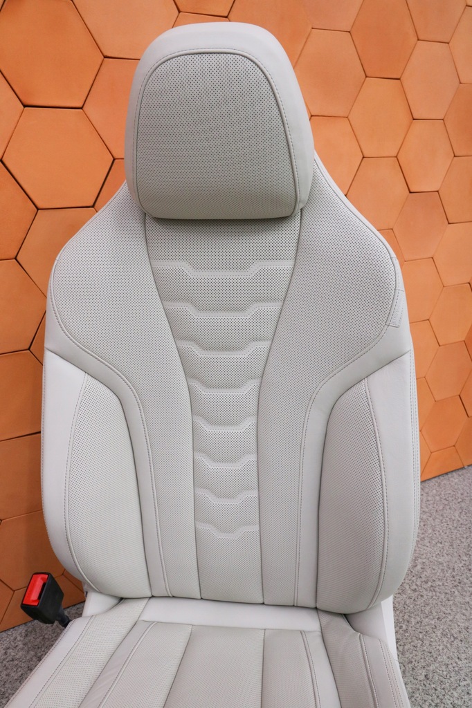 фото №11, Bmw 8 g15 салон сидіння individual шкіра merino вентиляція harman kardon