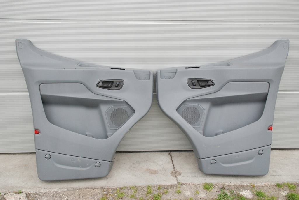 фото №1, Ford transit mk8 обивка дверь l / p перед