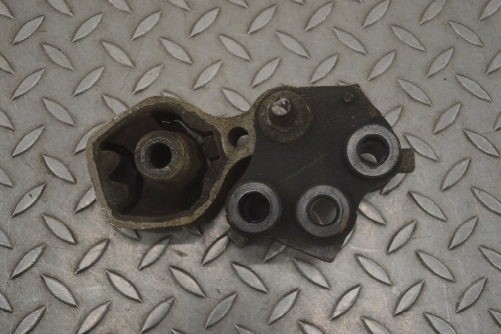 фото №3, Mazda 6 кронштейн двигателя задняя 2.2d 2012 lhd