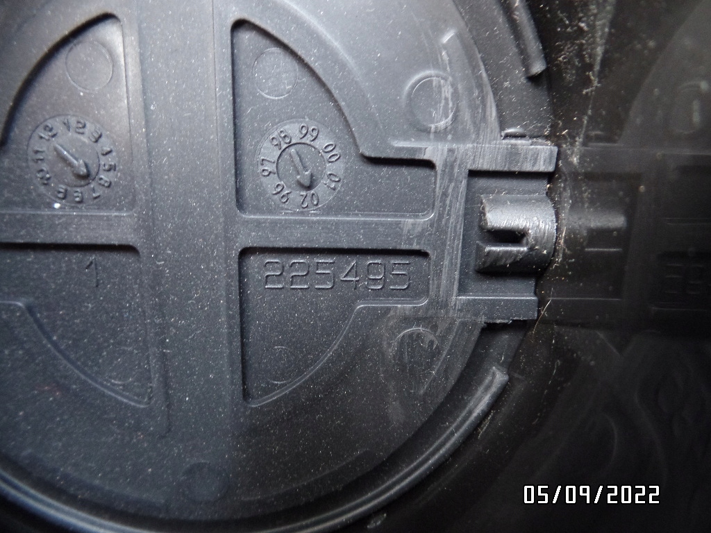 фото №11, Решётка обдув передняя p=l alfa romeo 147 225495