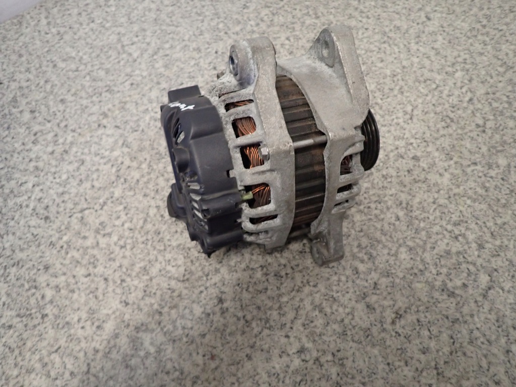 фото №7, Hyundai i10 1.1i 07-13 генератор 37300-02600