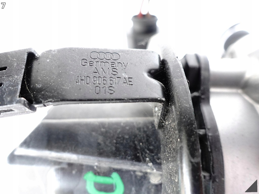 фото №8, Audi a8 s8 4h0 d4 lift 13-17 кронштейн+ насос повітря вторинного 079959231c