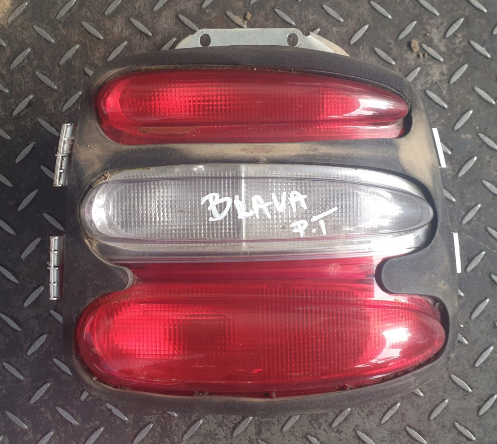 фото №1, Лампа правий задня fiat brava