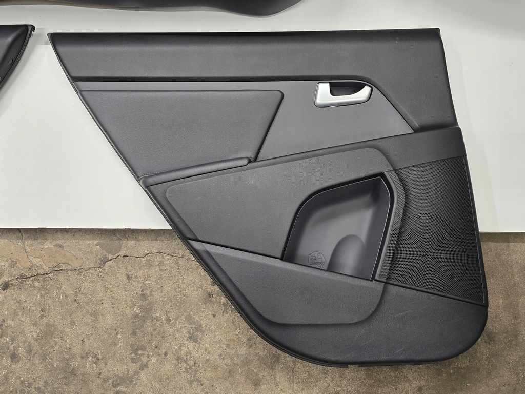 фото №15, Kia sportage iii 14r сиденья заднее сиденье обшивки