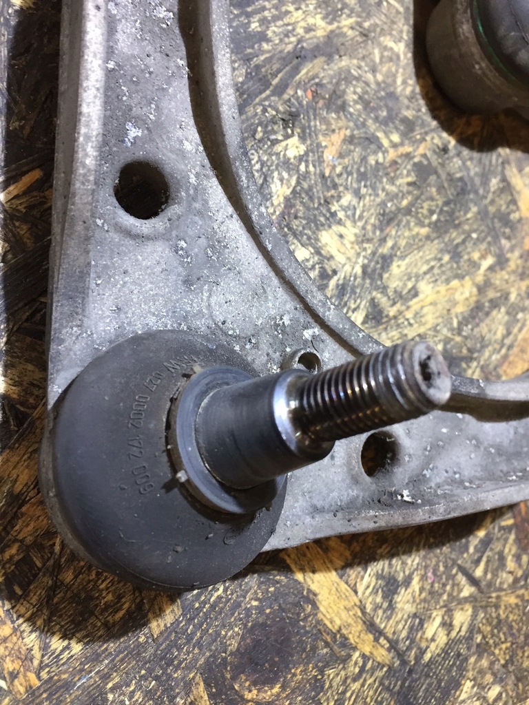 фото №7, Audi q7 4l рычаг верхний передний перед 7l0407047b