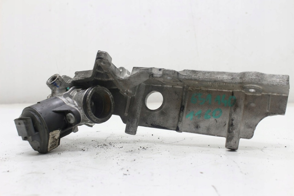 Клапан egr кронштейн 6510943027 mercedes gla 2.2 cdi в Україні