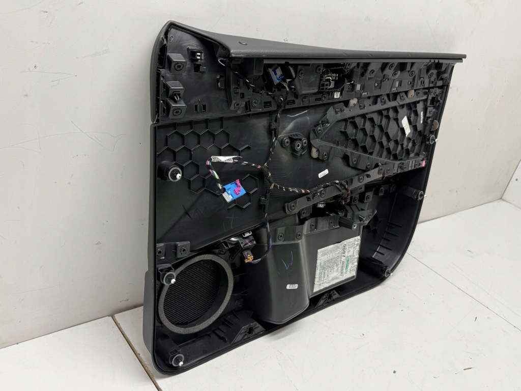 2023 volkswagen jetta америка обшивка дверь передних Недорого