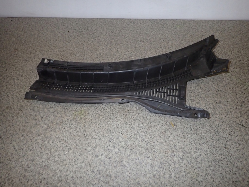 фото №8, Suzuki swift 04-10 жабо правое пластиковый jp