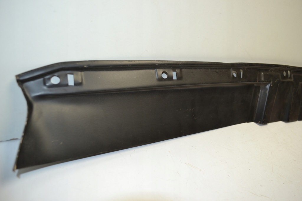 Купить Mercedes w114 w115 подкрылок крыла перед левый