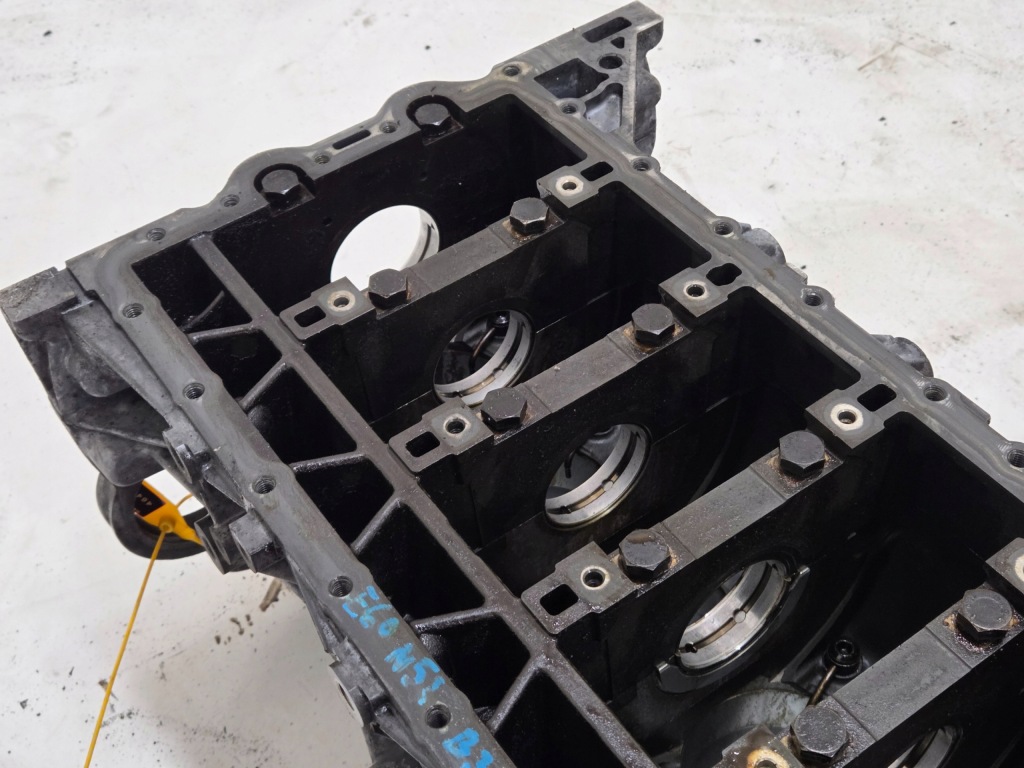 Блок двигуна bmw e60 e61 n52b30a оригінальний номер 7539322 Оригінал