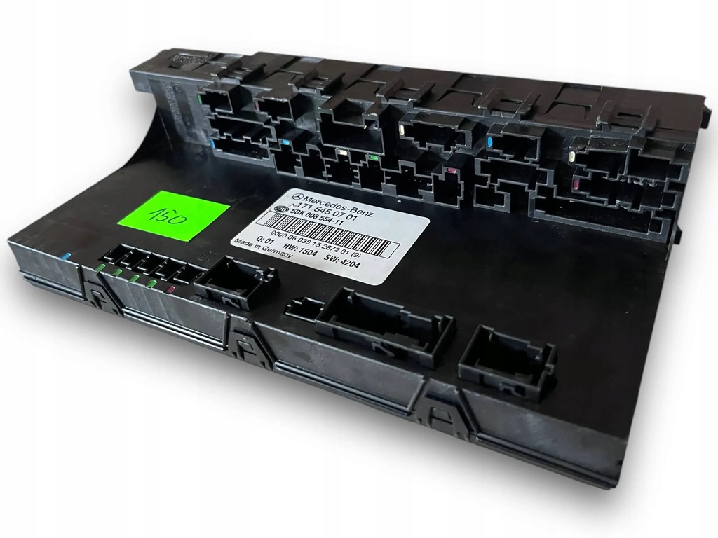 фото №1, Mercedes slk r171 коробка предохранителей 1715450701 m