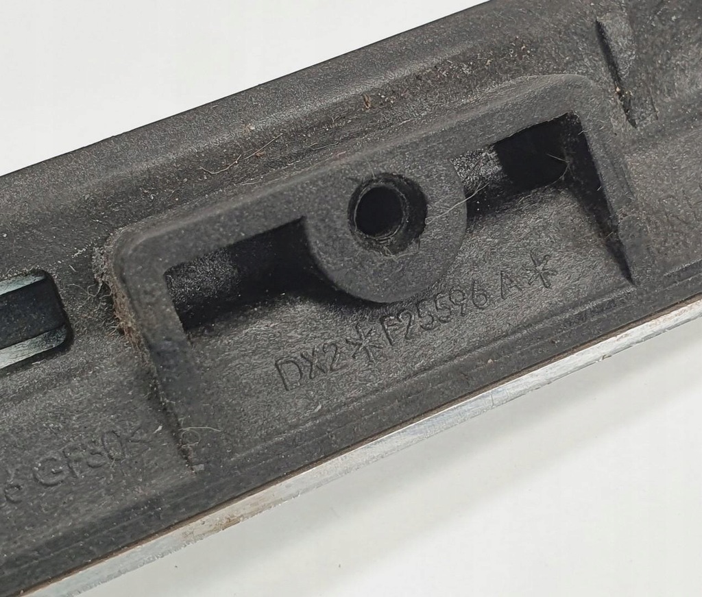 фото №8, Молдинг ущільнювач правий задня jaguar xf x250