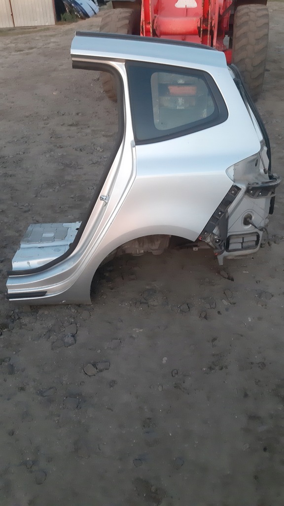 фото №1, Крила лівий задня zafira c z176